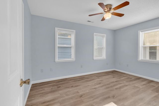 829 9th Ave. S, North Myrtle Beach, SC 29582