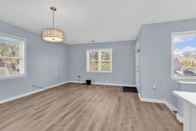 829 9th Ave. S, North Myrtle Beach, SC 29582