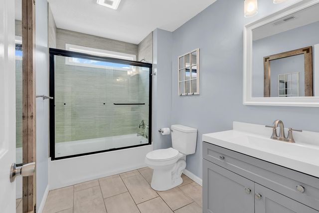 829 9th Ave. S, North Myrtle Beach, SC 29582