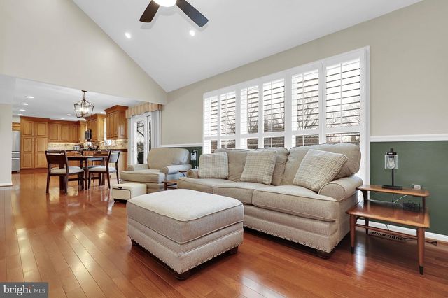 204 OAKMANOR WAY, Walkersville, MD 21793