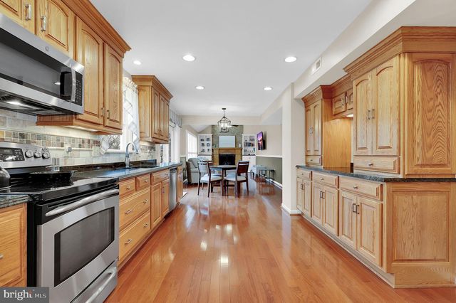 204 OAKMANOR WAY, Walkersville, MD 21793