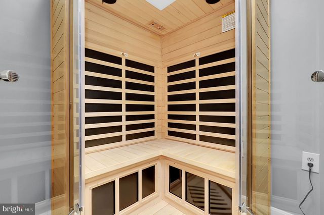 204 OAKMANOR WAY, Walkersville, MD 21793