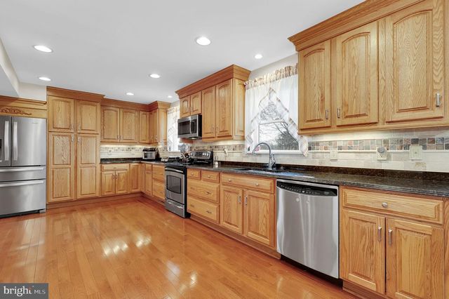 204 OAKMANOR WAY, Walkersville, MD 21793