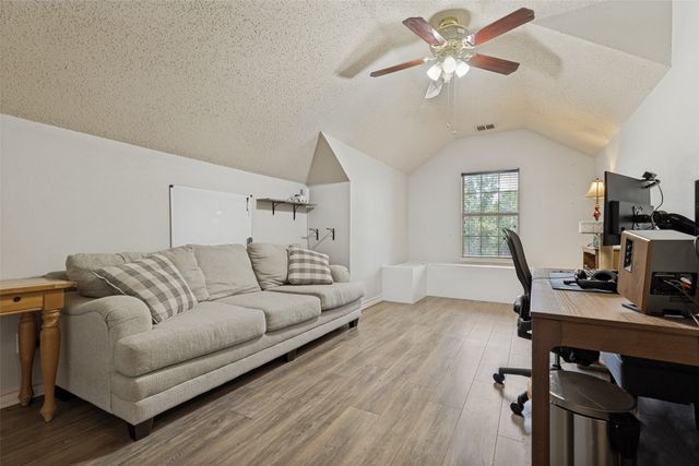 2501 Great Bear Lane, Denton, TX 76210