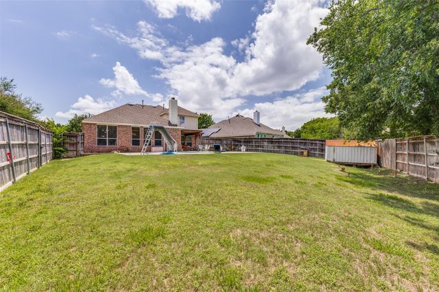2501 Great Bear Lane, Denton, TX 76210