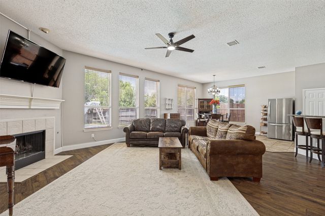 2501 Great Bear Lane, Denton, TX 76210