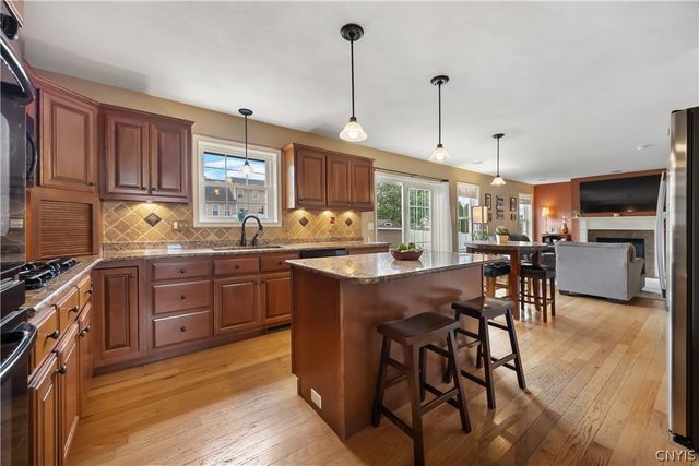 114 Willow Tree, Oneida, NY 13421