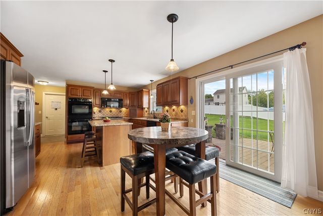 114 Willow Tree, Oneida, NY 13421
