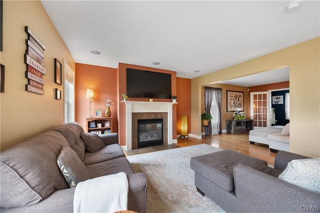 114 Willow Tree, Oneida, NY 13421