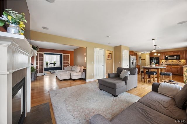 114 Willow Tree, Oneida, NY 13421