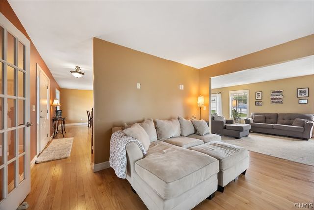 114 Willow Tree, Oneida, NY 13421