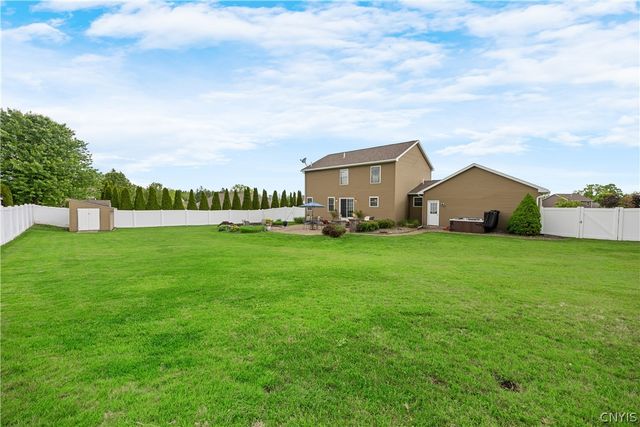 114 Willow Tree, Oneida, NY 13421