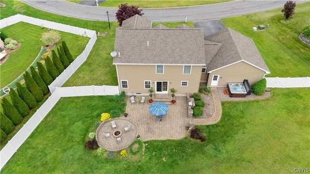 114 Willow Tree, Oneida, NY 13421