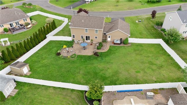 114 Willow Tree, Oneida, NY 13421