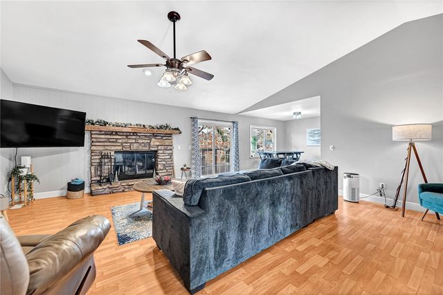 1406 Dogwood Drive, Bentonville, AR 72712