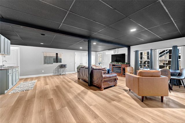 1406 Dogwood Drive, Bentonville, AR 72712