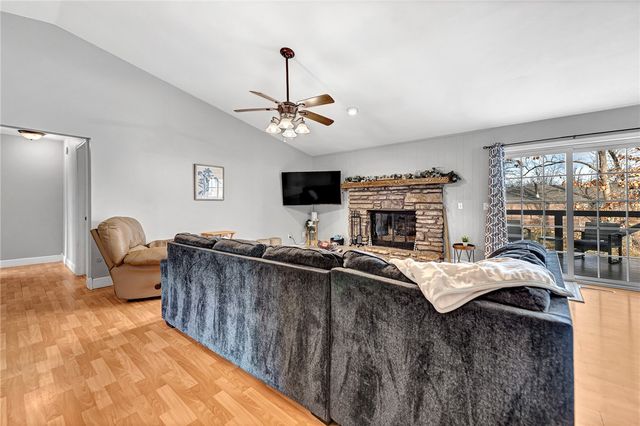 1406 Dogwood Drive, Bentonville, AR 72712