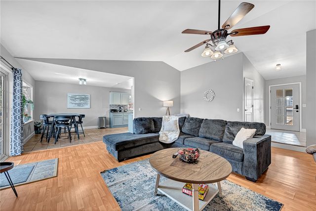 1406 Dogwood Drive, Bentonville, AR 72712