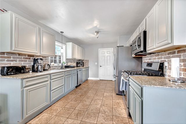 1406 Dogwood Drive, Bentonville, AR 72712