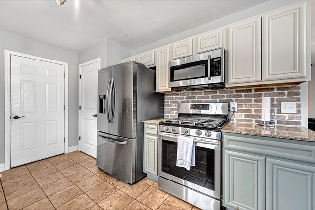 1406 Dogwood Drive, Bentonville, AR 72712