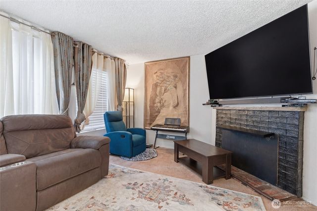 1529 -1529 NE 150th Street, Shoreline, WA 98155