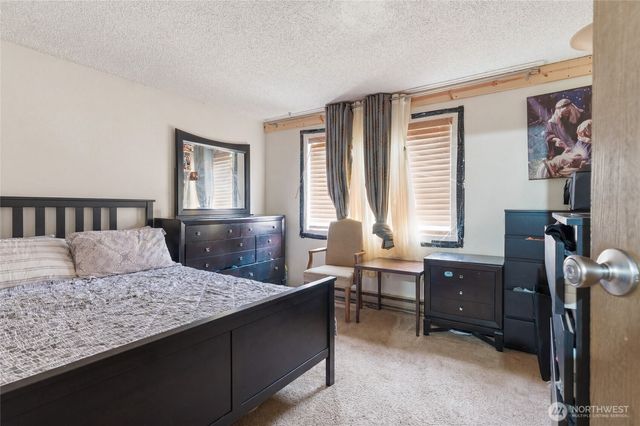 1529 -1529 NE 150th Street, Shoreline, WA 98155