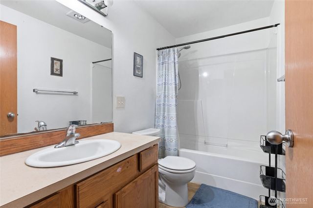 1529 -1529 NE 150th Street, Shoreline, WA 98155