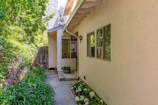 411 Offenbach Place, Sunnyvale, CA 94087