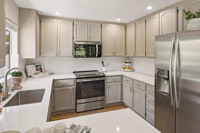 411 Offenbach Place, Sunnyvale, CA 94087