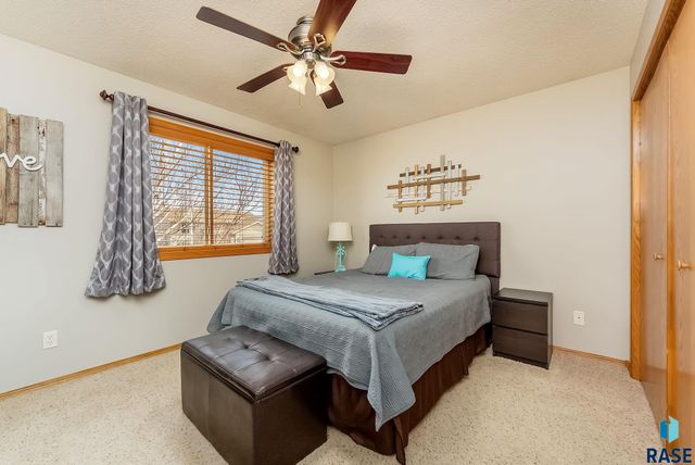 3901 S Stanford Ave Avenue, Sioux Falls, SD 57106