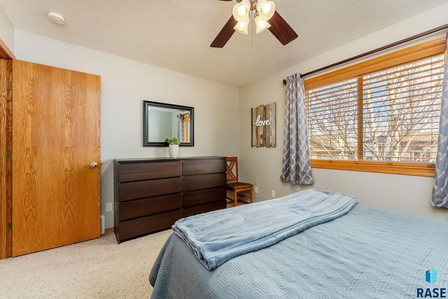 3901 S Stanford Ave Avenue, Sioux Falls, SD 57106