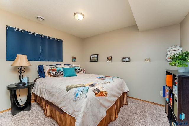 3901 S Stanford Ave Avenue, Sioux Falls, SD 57106