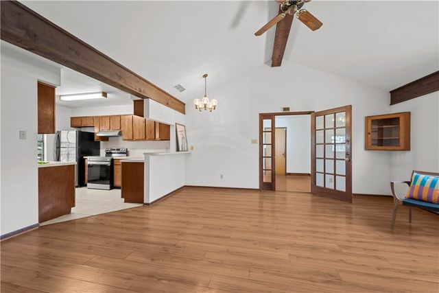 606 N Seventh St, Fulton, TX 78358