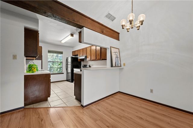 606 N Seventh St, Fulton, TX 78358