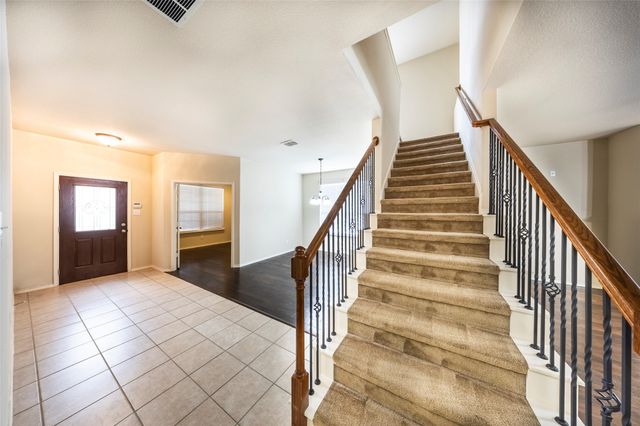 5701 Quicksilver Drive, Mckinney, TX 75070