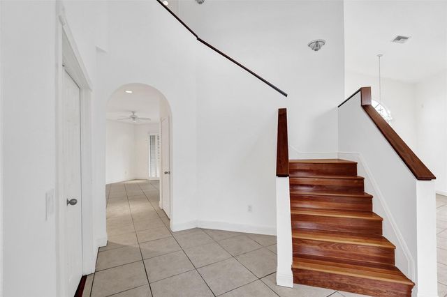 10902 Tamoron Lane, Boca Raton, FL 33498