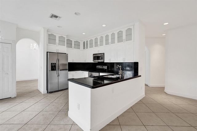 10902 Tamoron Lane, Boca Raton, FL 33498