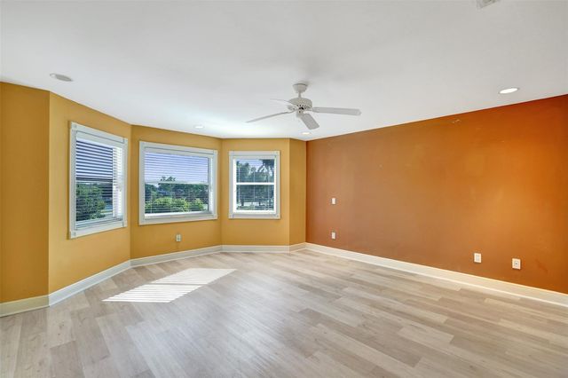 10902 Tamoron Lane, Boca Raton, FL 33498
