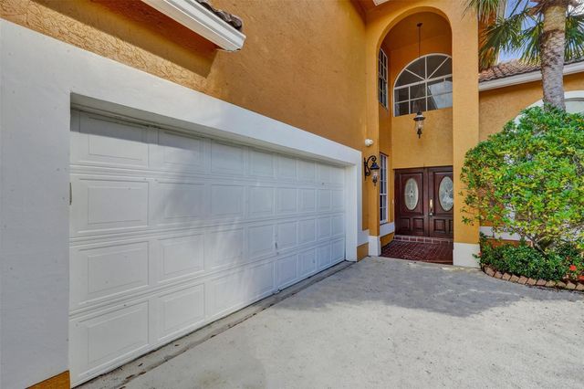 10902 Tamoron Lane, Boca Raton, FL 33498
