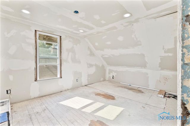 2056 Fairfax Road, Toledo, OH 43613