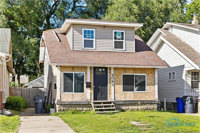 2056 Fairfax Road, Toledo, OH 43613