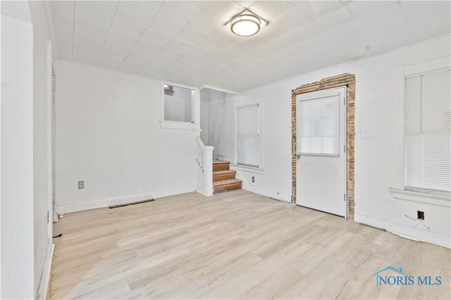 2056 Fairfax Road, Toledo, OH 43613