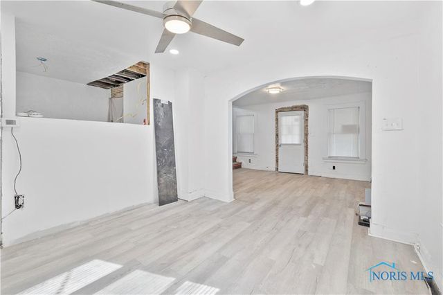 2056 Fairfax Road, Toledo, OH 43613