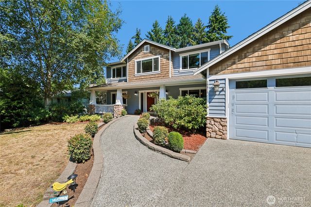 15816 84th Avenue NE, Kenmore, WA 98028