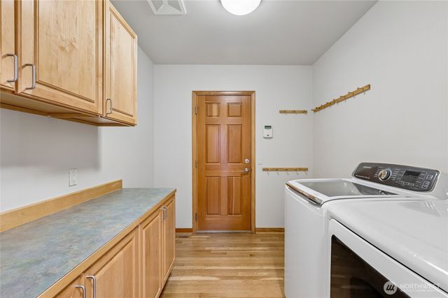 15816 84th Avenue NE, Kenmore, WA 98028
