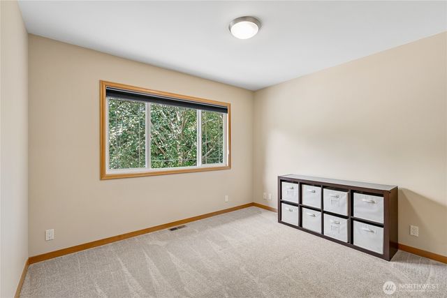 15816 84th Avenue NE, Kenmore, WA 98028