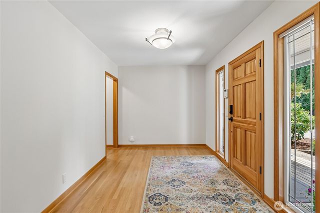 15816 84th Avenue NE, Kenmore, WA 98028