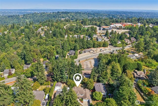 15816 84th Avenue NE, Kenmore, WA 98028