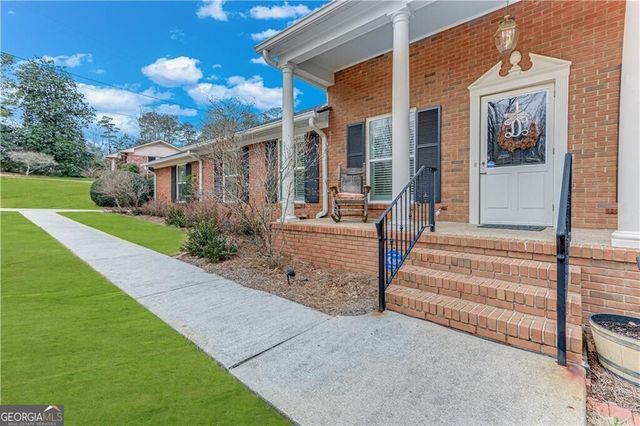 1376 Burns Drive, Gainesville, GA 30501