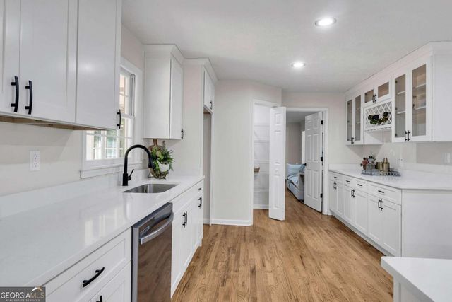 1946 MACLAND Road SW, Marietta, GA 30064